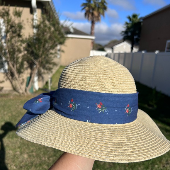 DISNEY X BEAUTY AND THE BEAST STRAW HAT - Picture 5 of 6